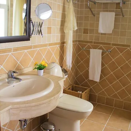 Delhi By Privilege Bay וילה לה אוליבה